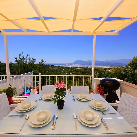 Villa Villa Murat Uezuemlue *